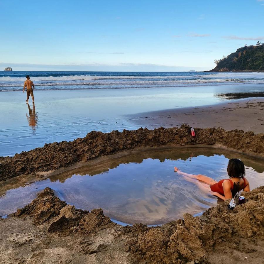 Adventurer'S Chest - Pohutukawa Hotel Hotwater Beach Exterior foto