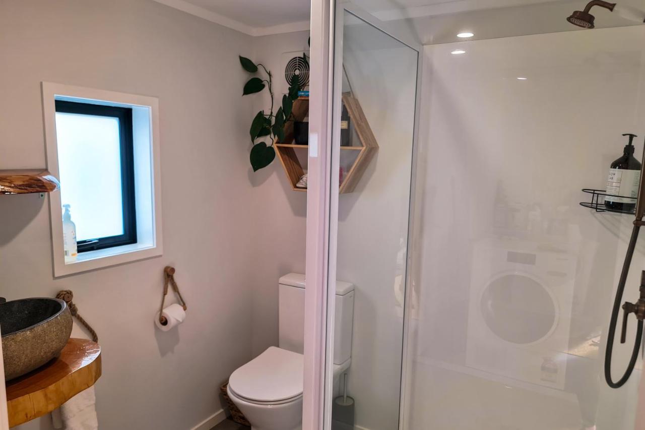 Adventurer'S Chest - Pohutukawa Hotel Hotwater Beach Exterior foto